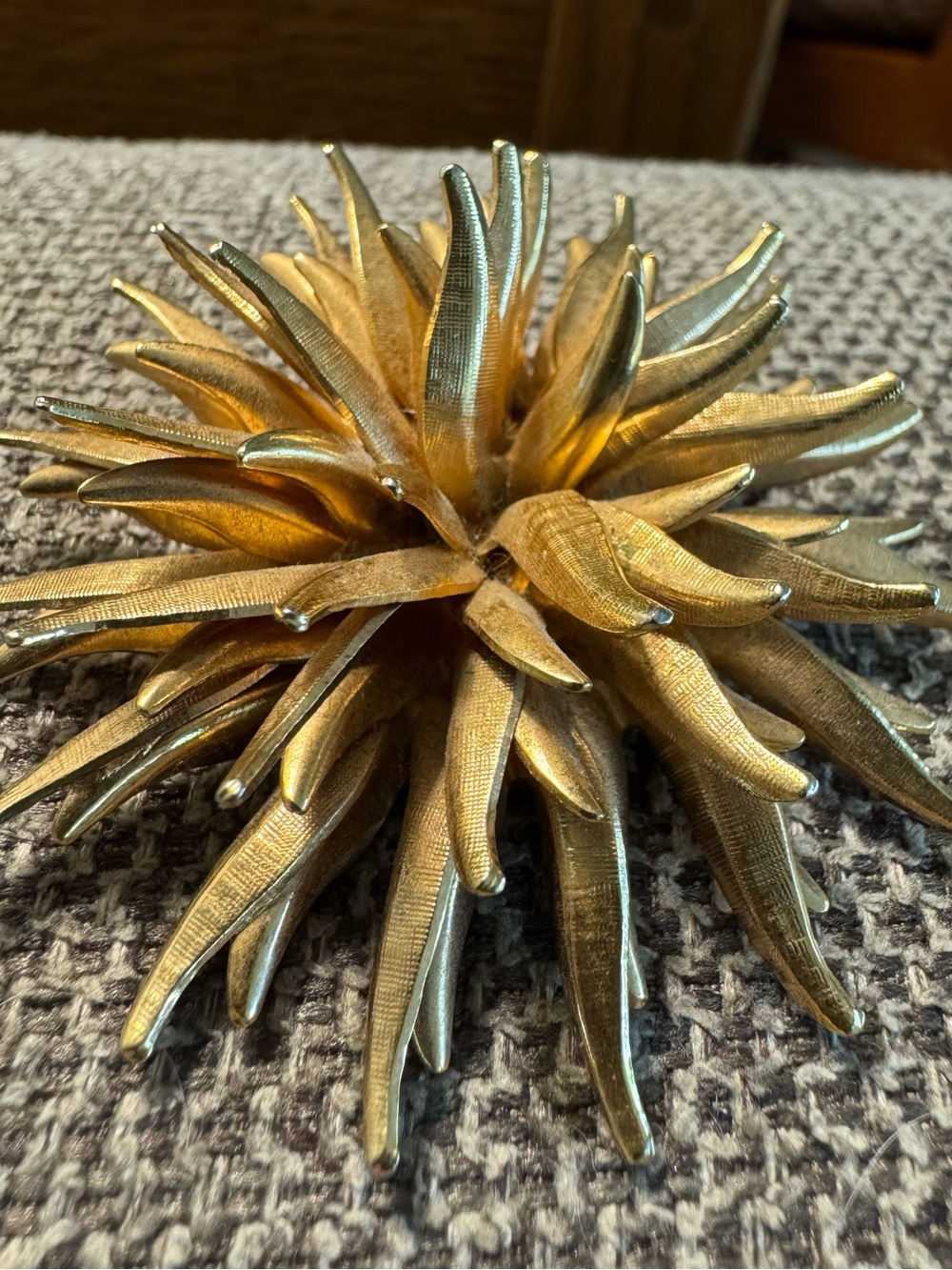 Gold-Tone Starburst Floral Brooch - Picture 5 of 14